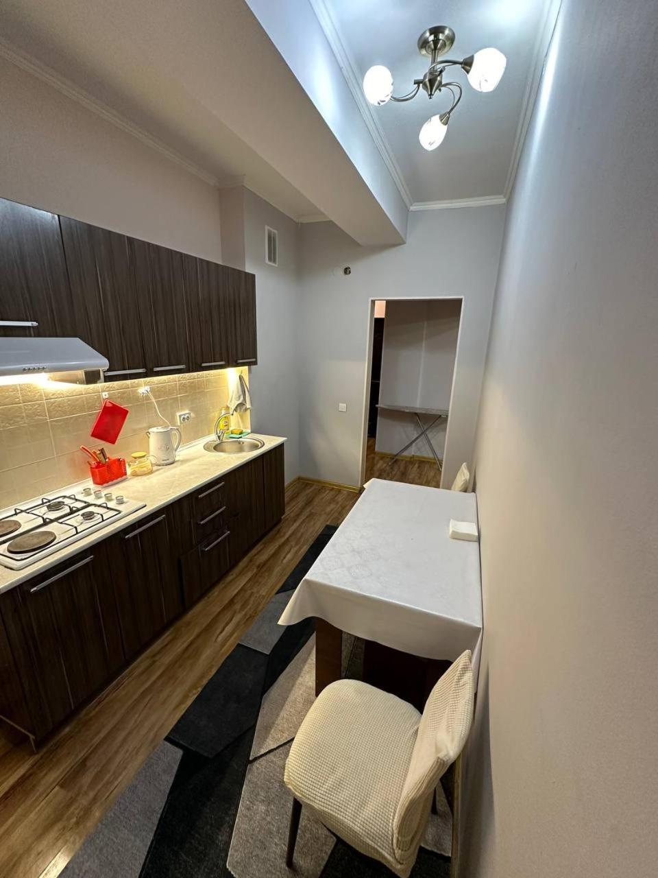 1-Room Apart. 21 On Usenbaeva 52 Near Eurasia Shopping Center Bishkek Exterior photo